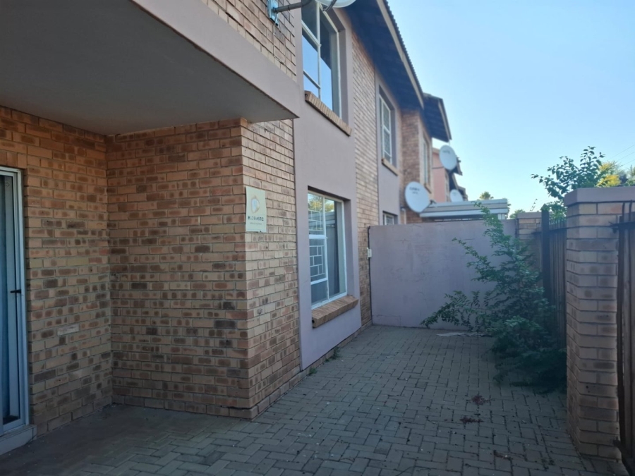 2 Bedroom Property for Sale in Pellissier Free State